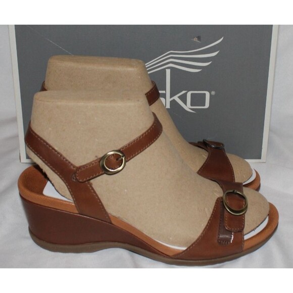 Dansko Womens Arielle Wedge Glazed kid Leather Sandals TAN - Picture 1 of 5